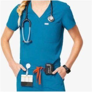 FIGS Catarina One-Pocket Scrub Top